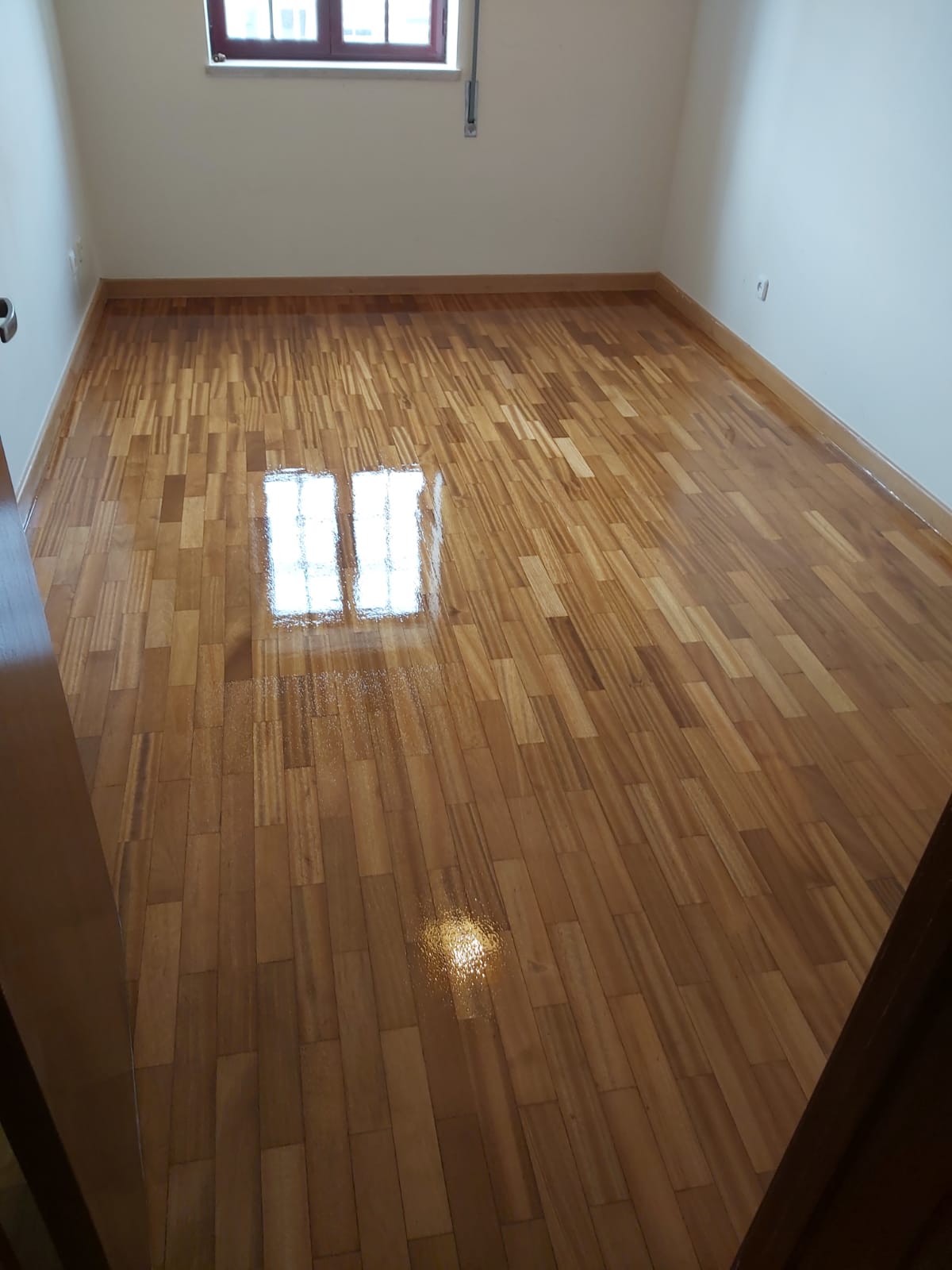 Piso de Carvalho Novo